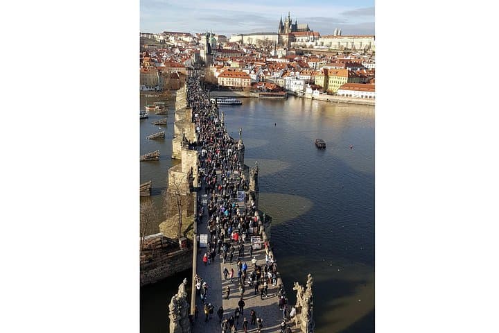 3-Hour Private Romantic Walking Tour in Prague