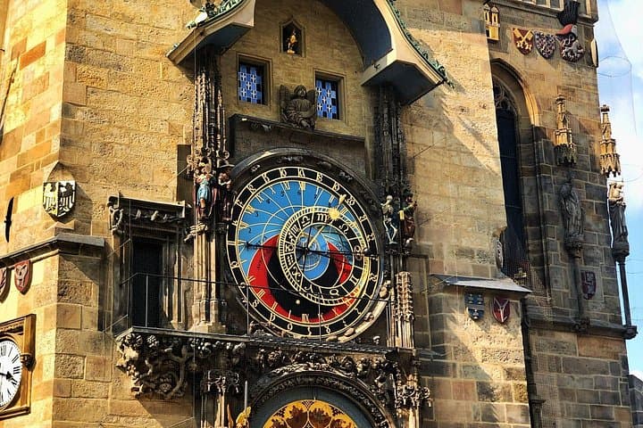 VIP Tour: Professional photos - You and Prague Best Monuments