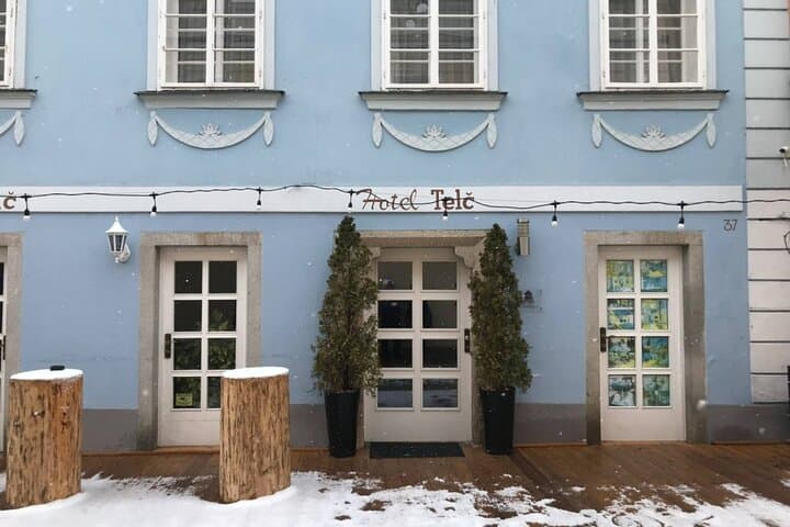 The Painted Ladies of Telč: A Self-Guided Audio Tour