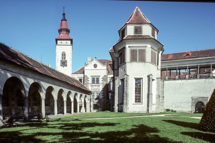 The Painted Ladies of Telč: A Self-Guided Audio Tour