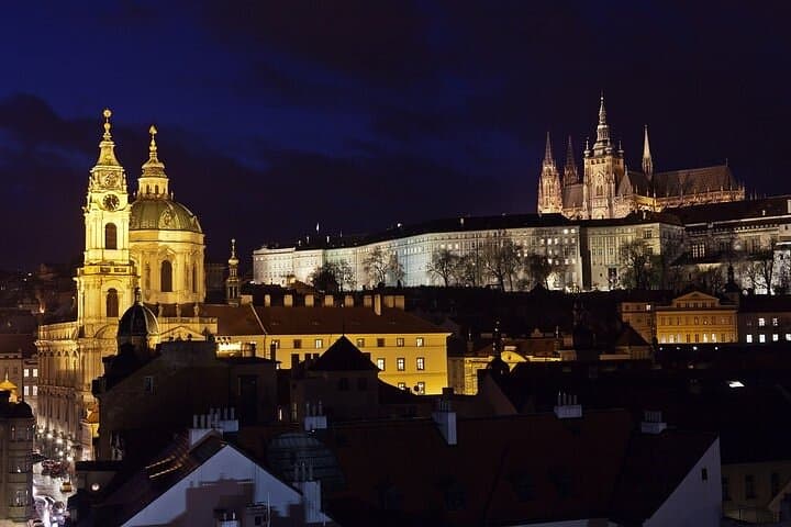 Shared River Cruise Tour in Prague with Dinner