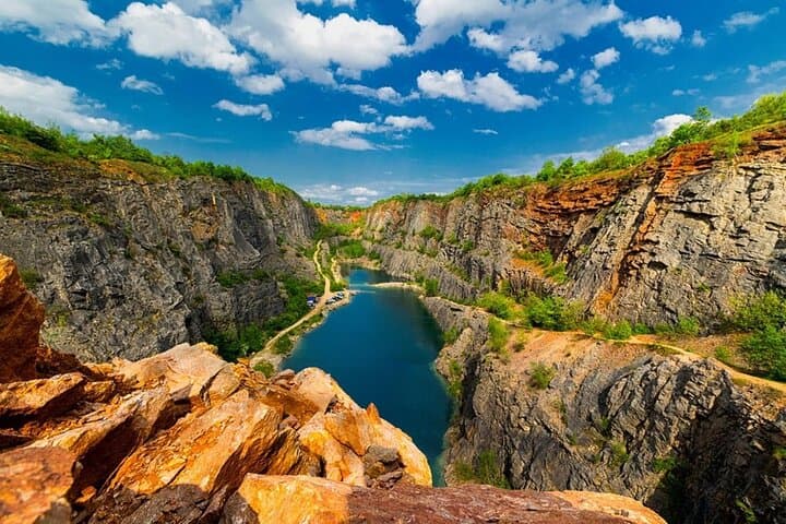 The old limestone mine "Great America"