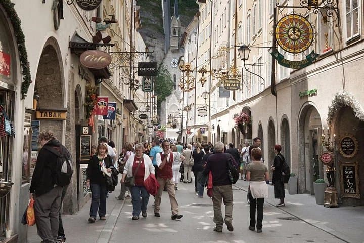 Private Transfer from Prague to Salzburg