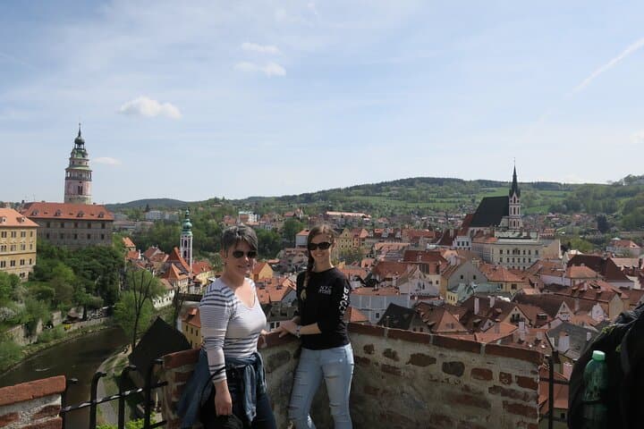 Scenic Private Transfer from Prague to Vienna or Vienna to Prague