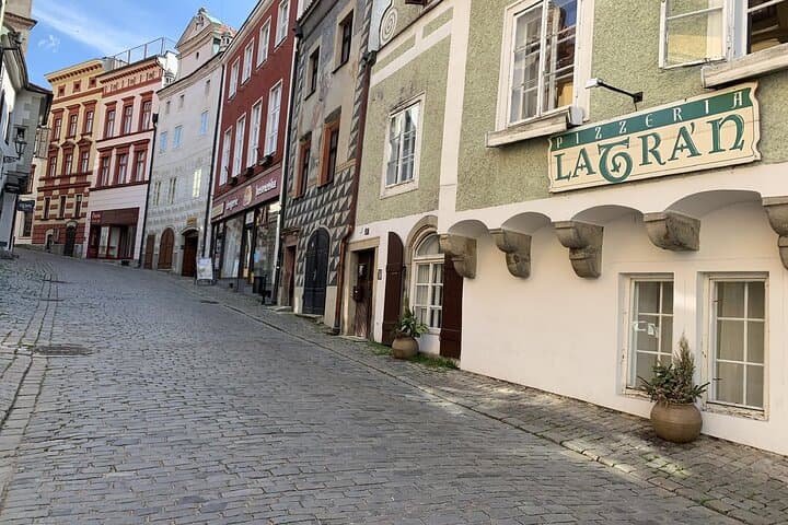 Private Transfer from Prague to Cesky Krumlov