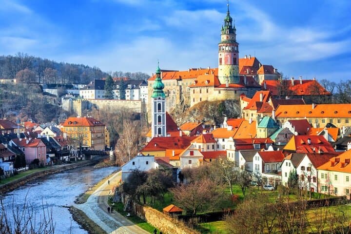 Private Transfer from Prague to Cesky Krumlov