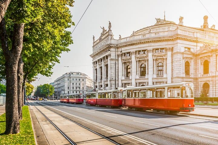 Private Transfer to Vienna