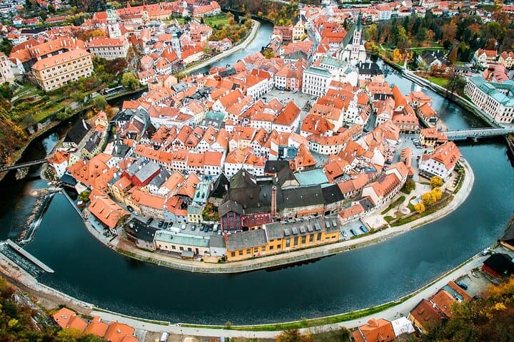 Private Transfer from Cesky Krumlov to Prague