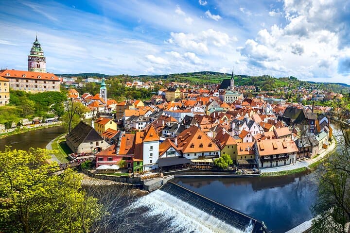 Private Transfer from Cesky Krumlov to Prague