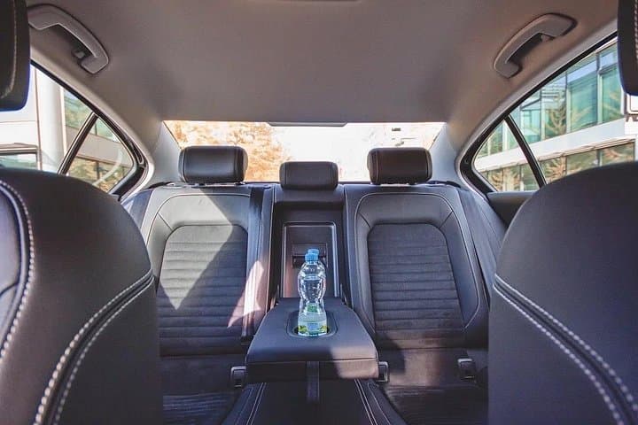 Private ROUND-TRIP to and from KARLOVY VARY(UNESCO Heritage) by LIMOUSINE 3+1pax