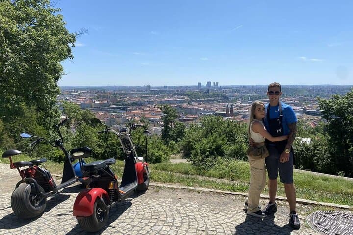 Create your own route on eScooter and enjoy Prague on wheels!