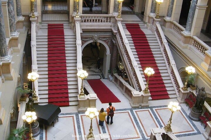 Prague's Highlights & Hidden Gems: Private Half-Day Walking Tour