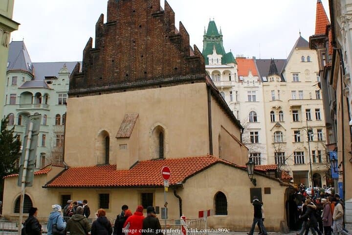 Prague In a Day: Private Full-Day Walking Tour with Prague Castle