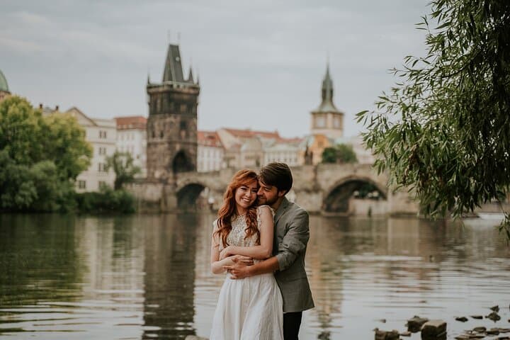 Photographer in Prague: Couple, pre-wedding & portrait photoshoot