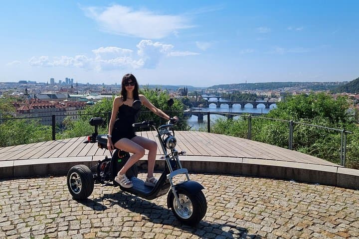 Live-Guided ️Trike-Harley️ Viewpoints tour of Prague