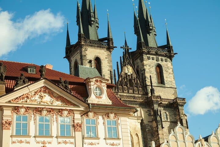 Prague Walking Tour in German: Old Town and Prague Castle