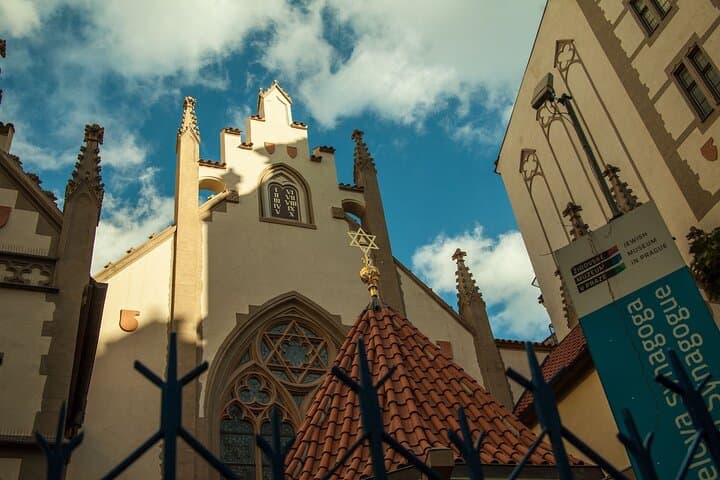 Prague Walking Tour in German: Old Town and Prague Castle