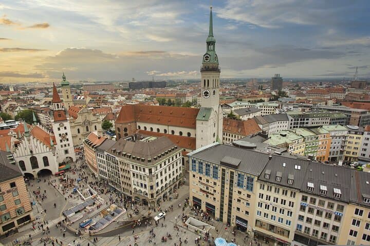 Transfer from Prague to Munich with 3h of stop in Karlovy Vary