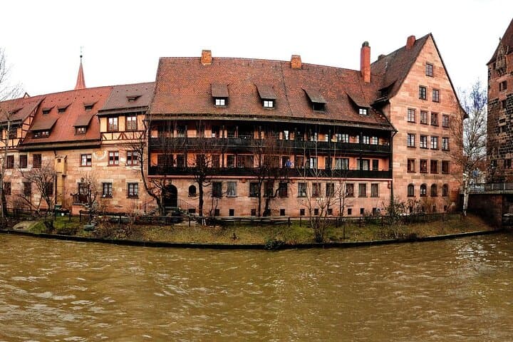 Private Transfer from Prague to Nuremberg with 2h stop in Karlovy Vary