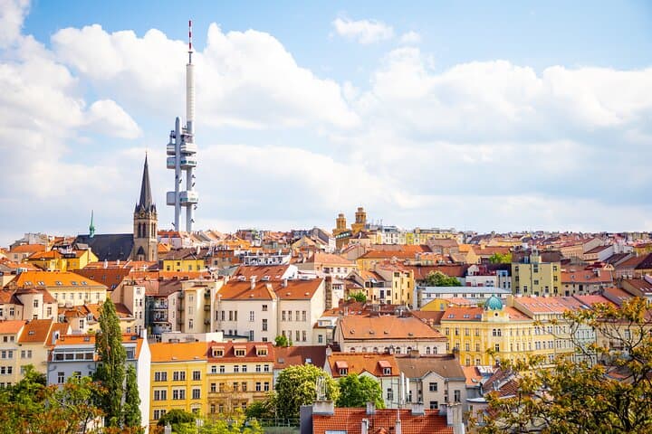 Prague Old Town and Top Attractions Private Tour by Car