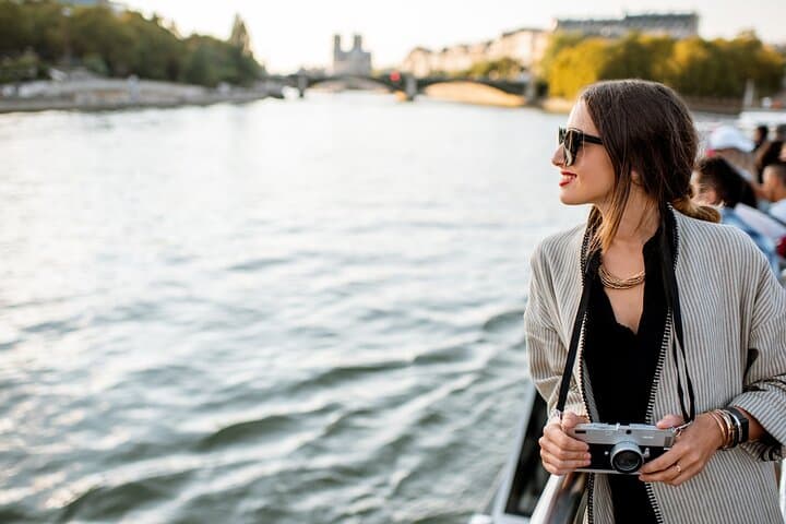 Prague's Old Town Private Guided Tour with Boat Cruise