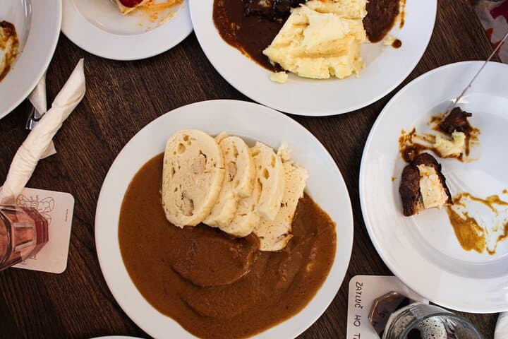 Guided 3-Hour Food Tasting Experience in Prague