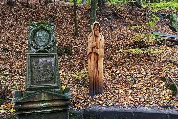 Full-Day Hiking in Bohemian Paradise: Hrubá Skála near Prague
