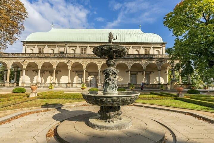 Skip the line: Prague Castle Interiors Tour with Local Guide