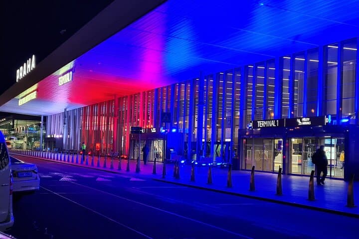 Private Prague Airport Departure Transfer