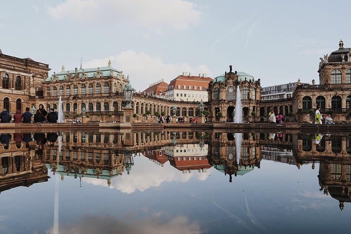 Private Transfer Service from Prague to Berlin with optional stop