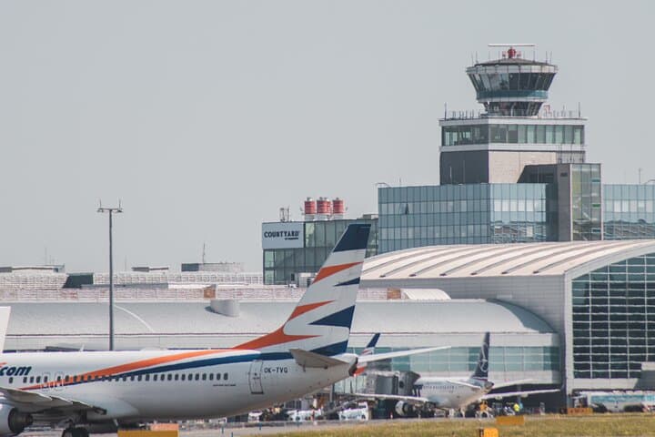 Private Prague Airport Departure Transfer