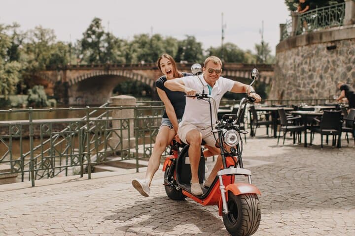 Guided sightseeing e-scooter tour of Prague: 2 hours