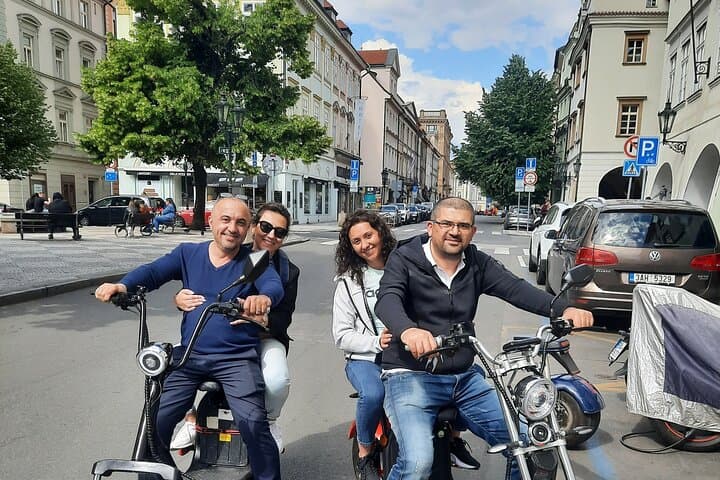 Guided sightseeing e-scooter tour of Prague: 2 hours