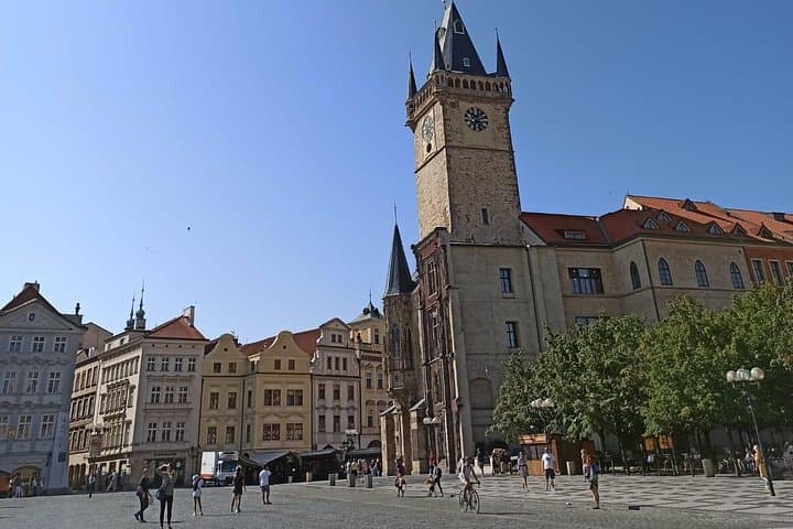 Prague: Old Town and Jewish Quarter Small-Group Tour
