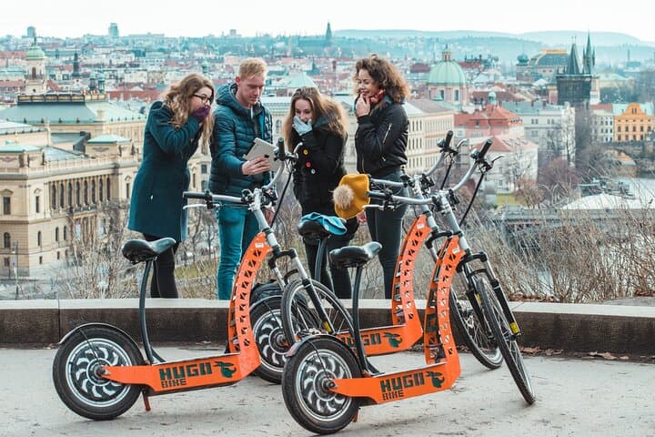 3 Hours Magnificent Tour by E-scooter Hugobike
