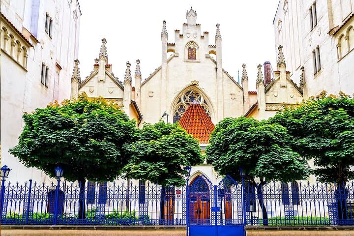Private Audio Guided Walking Tour in Prague