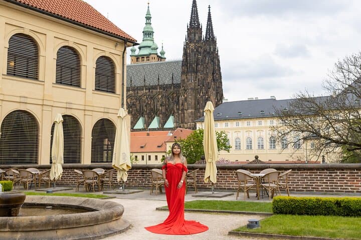 Private Photoshoot Tour in Prague
