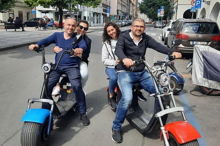 Prague E-Scooter Adventure: Fun & Easy Sightseeing 3Hours Tour