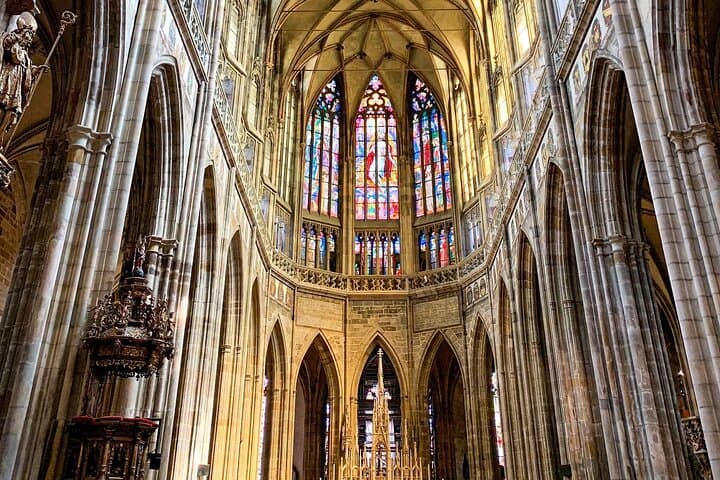 Prague Castle Walking Tour with a Licensed Local Guide