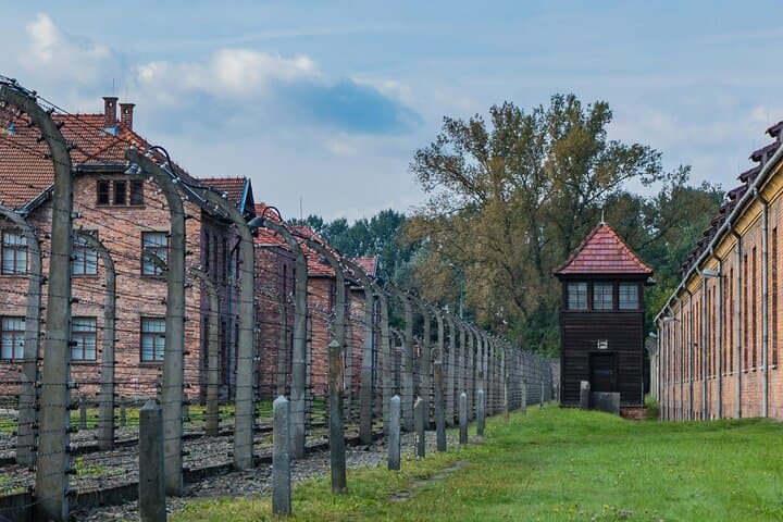Private Tour to Auschwitz from Prague