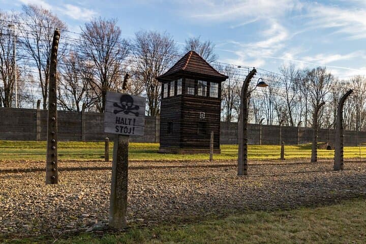 Private Tour to Auschwitz from Prague