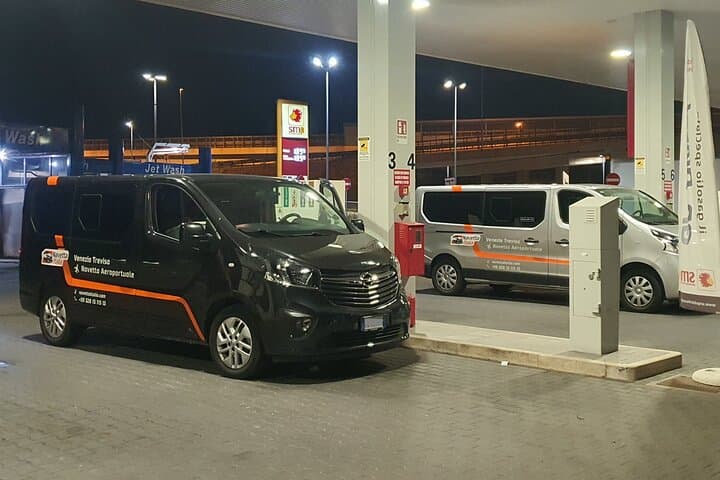 Prague Airport PRG to Marianske Lazne -RoundTrip Private Transfer
