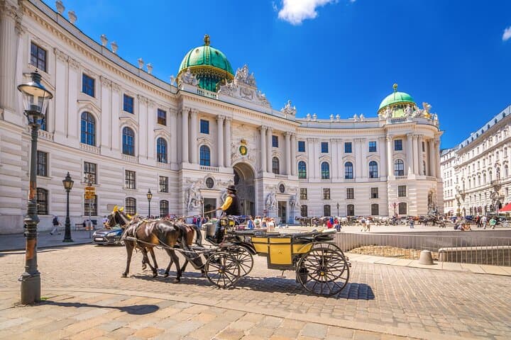 2-Day Private Discovery Tour: Prague to Vienna and Back