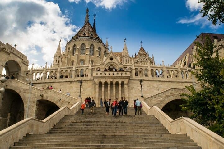 Luxury Full-Day Private Tour From Prague To Vienna & Budapest