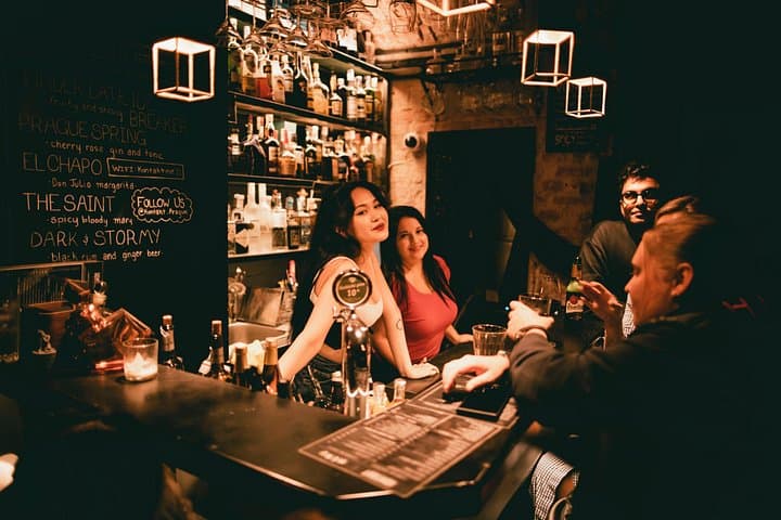 Wednesday Night Live Music and Cocktails Ticket in Kontakt Bar