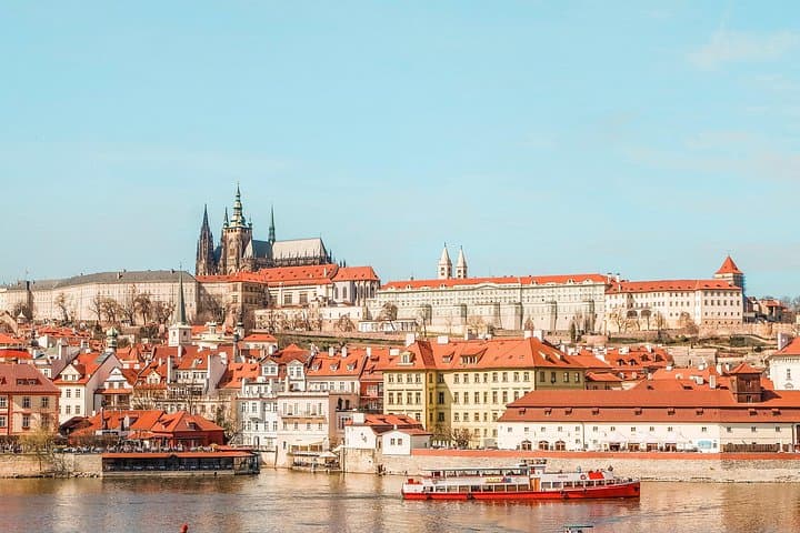 CITY QUEST PRAGUE: unlock the mysteries of this city!
