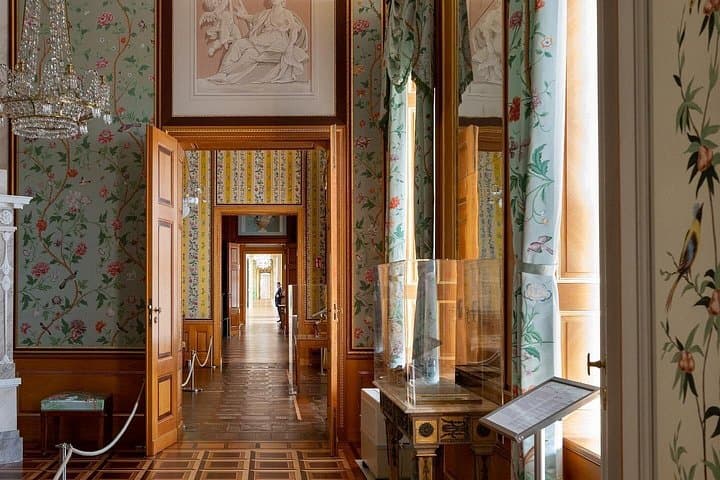 FullDay Tour w/ Private Transfers from Prague To Berlin w/ Lunch