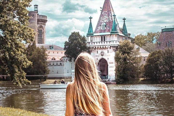1-Day Excursion: Prague to Vienna Tour with private transfers