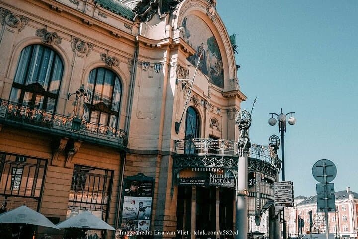 Prague in the Communist Era: Private Half-Day Walking Tour