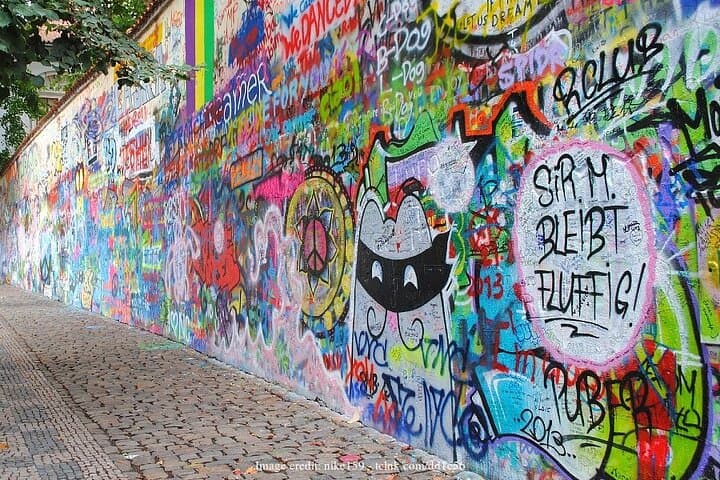 Prague's Highlights & Hidden Gems: Private Half-Day Walking Tour